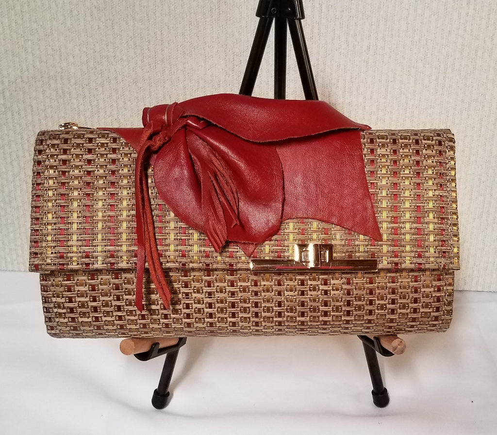 Poinsettia | Handcrafted clutch